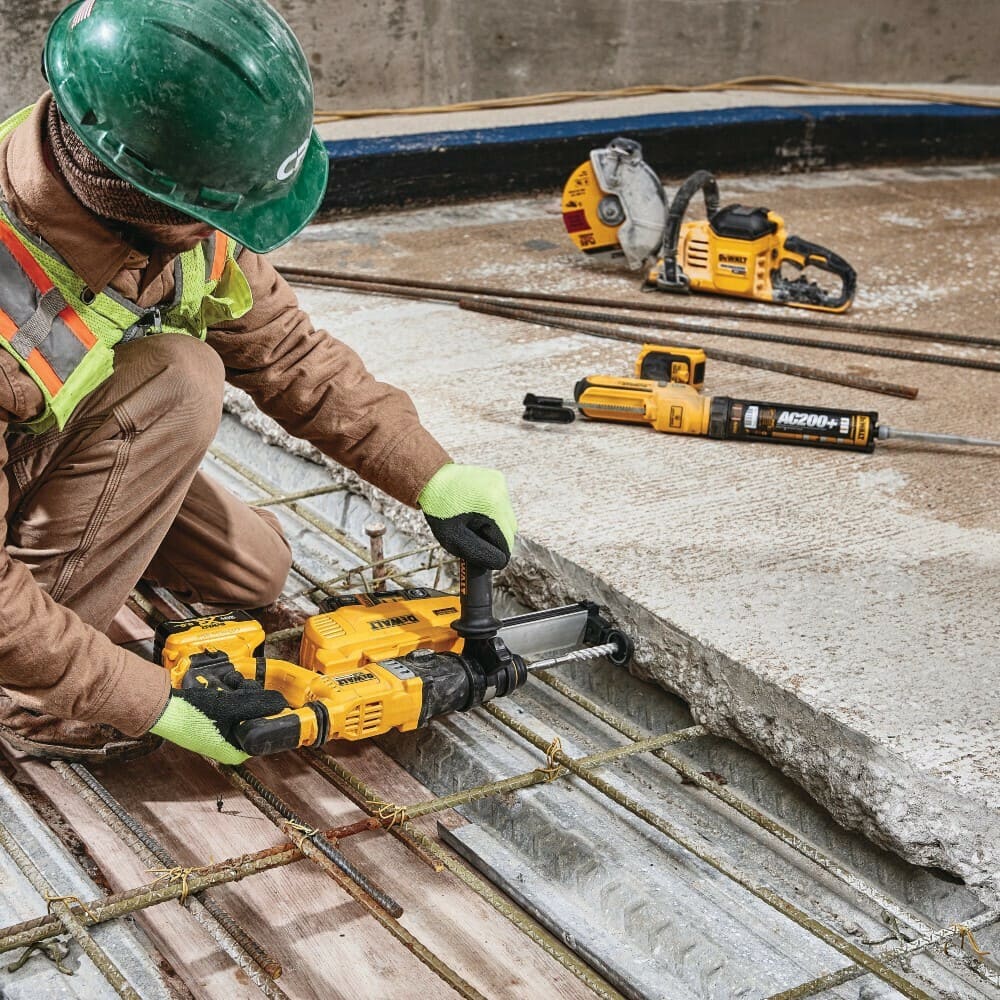 saketi italy - impact excavator dewalt