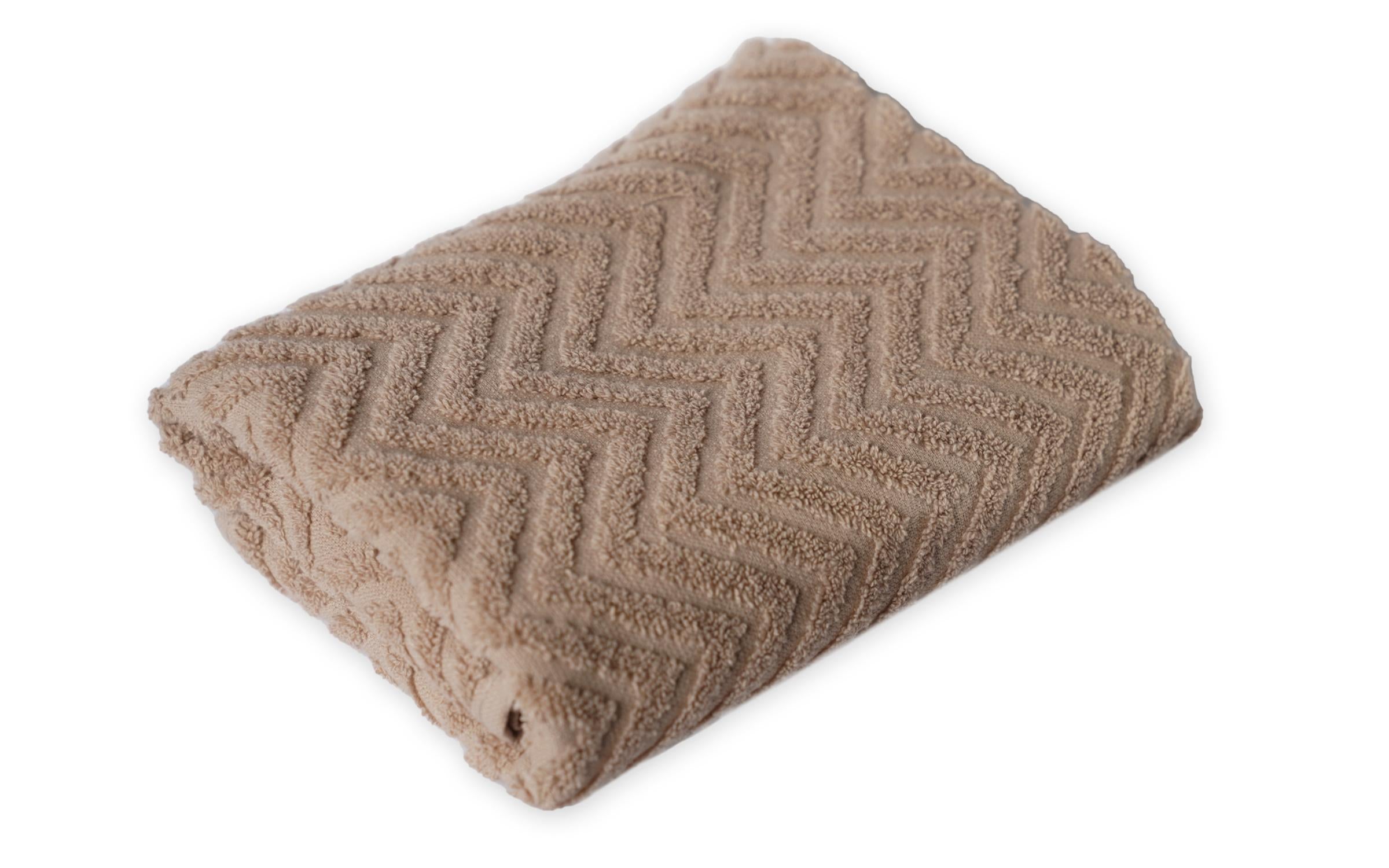 saketi italy - towel donald