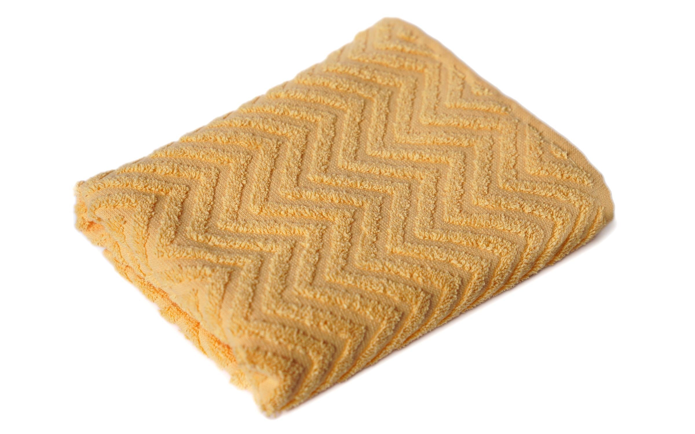 saketi italy - towel donald