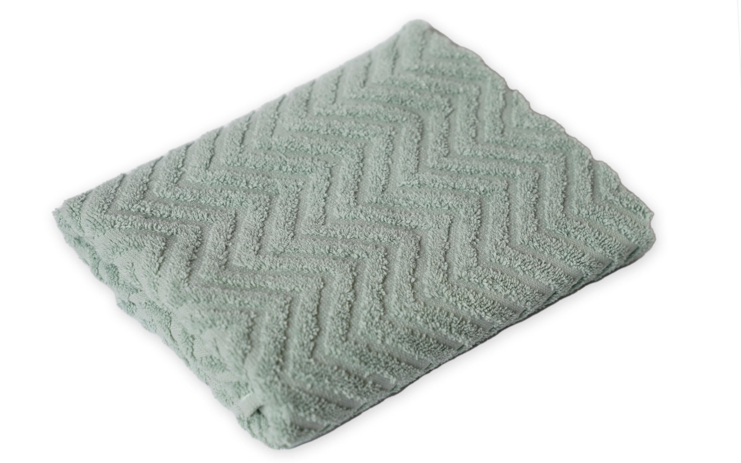 saketi italy - towel donald